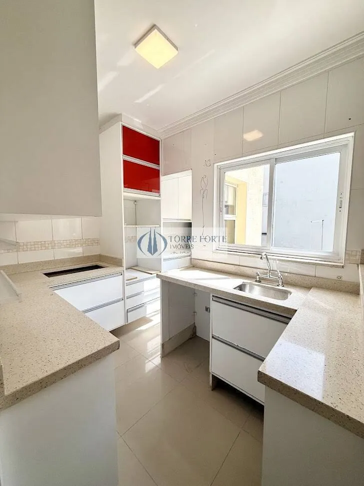 Imagem Linda cobertura com 168 m², 3 dormitórios sendo 1 suíte, 2 vagas de garagem
