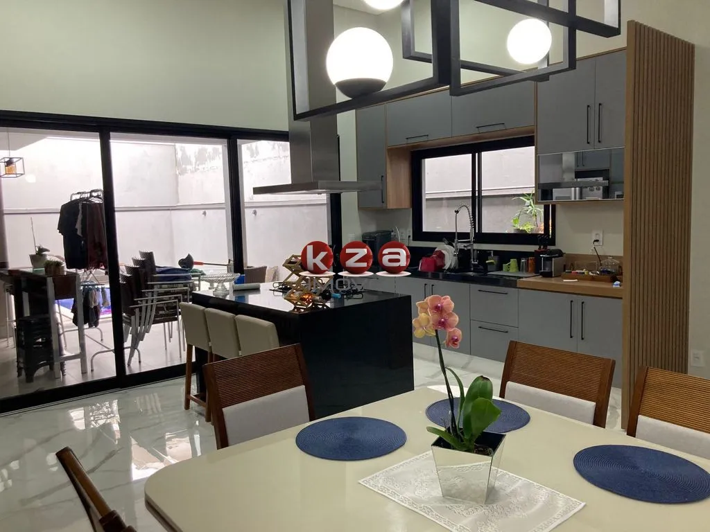 Imagem Casa em condomínio com 4 quartos, 3 suítes e 253m² em Valinhos-SP - Condomínio Madre Maria Villac