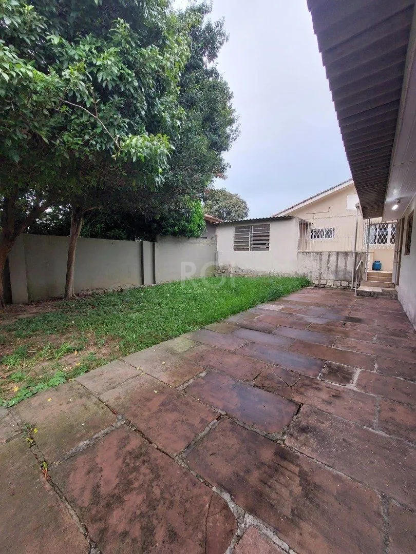 Imagem Casa para Venda - 184m², 3 dormitórios, sendo 1 suites, 4 vagas - Cristal