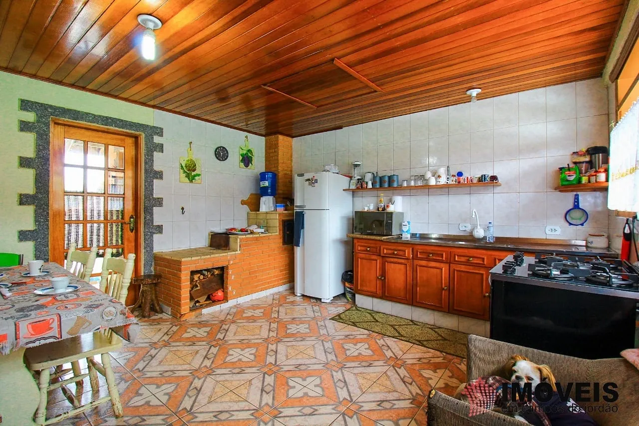 Imagem Comercial à venda 14 Quartos, 14 Suites, 5 Vagas, 380M², Vila Nova Suiça, Campos do Jordão - SP