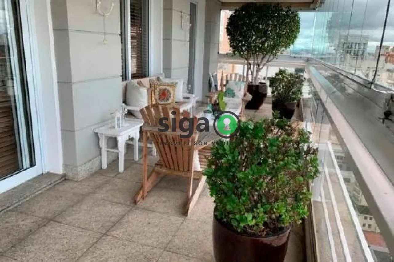 Imagem Apartamento em Moema Alto Padrão - 275m², 3 quartos e 4 Vagas!