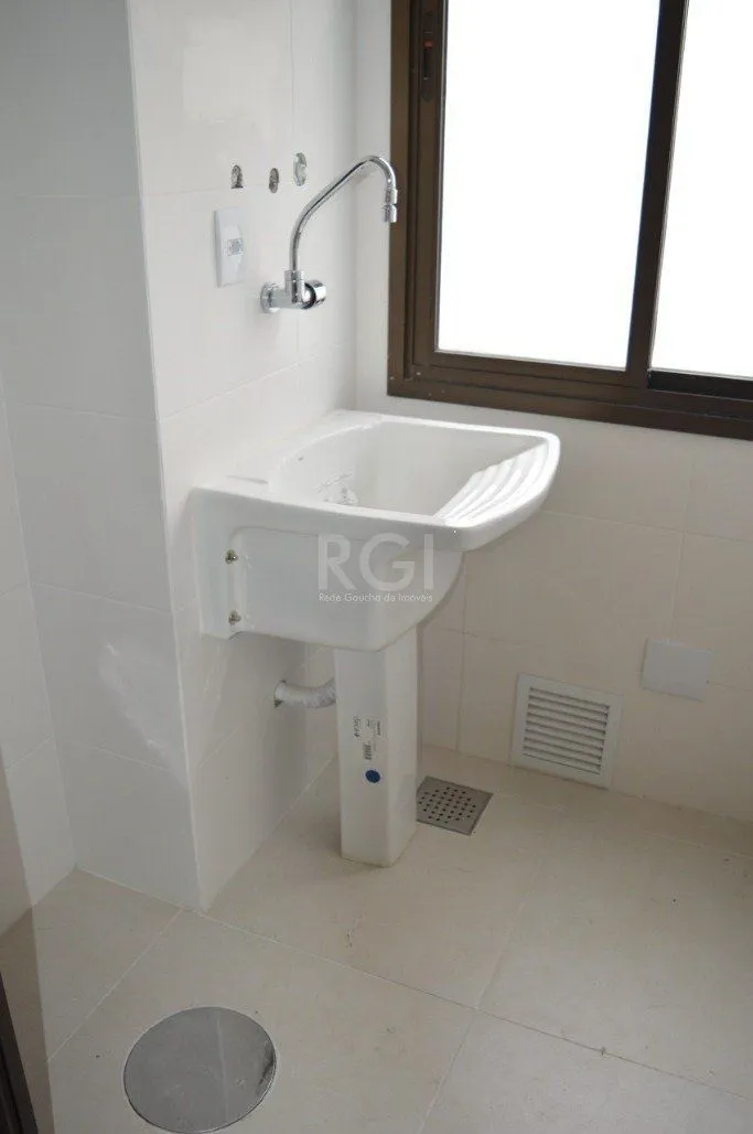Imagem Apartamento 2 dormitórios com box duplo próximo ao Zaffari da Cabral