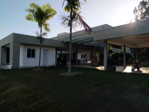 Imagem Casa duplex para aluguel, 9 quartos, 1 suíte, 5 vagas, Condomínio Belvedere - ESMERALDAS/MG