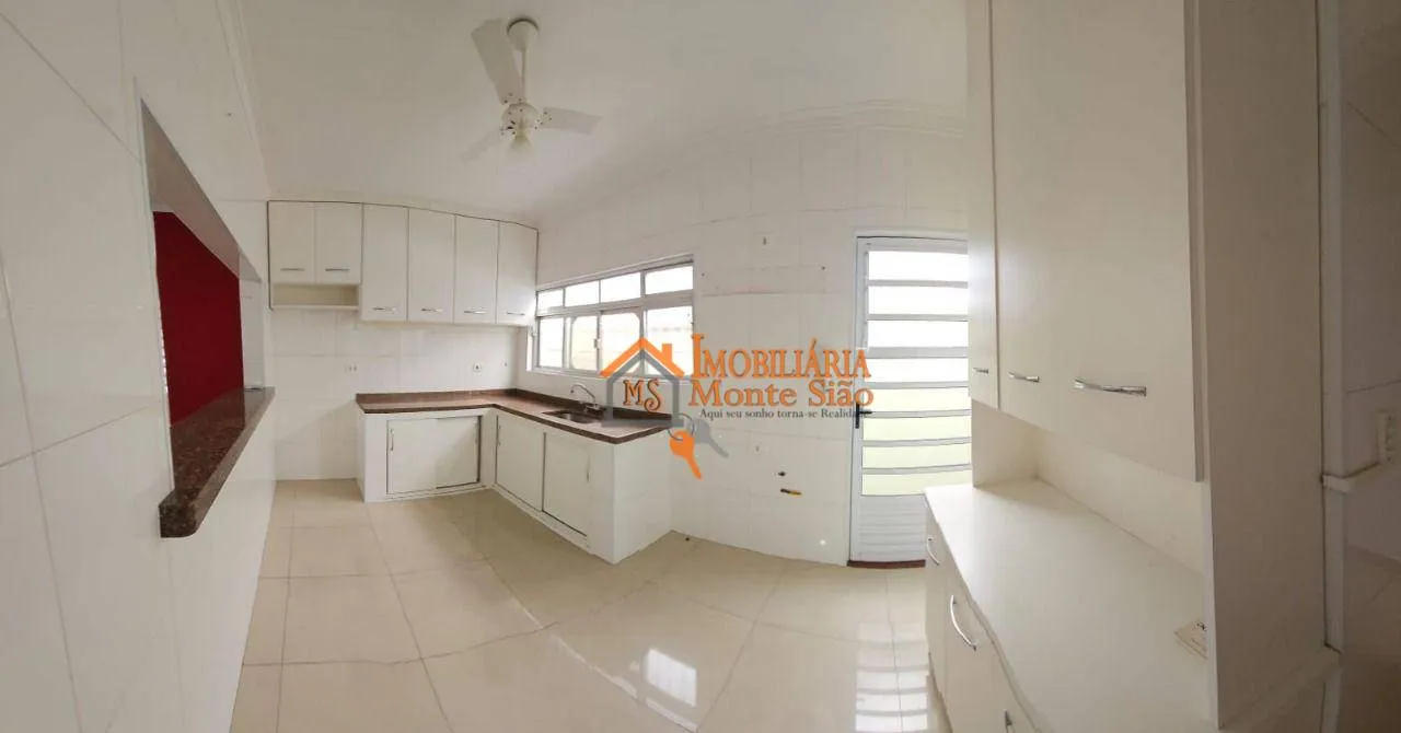 Imagem Sobrado com 3 dormitórios à venda, 175 m² por R$ 695.000,00 - Jardim Santa Francisca - Guarulhos/SP