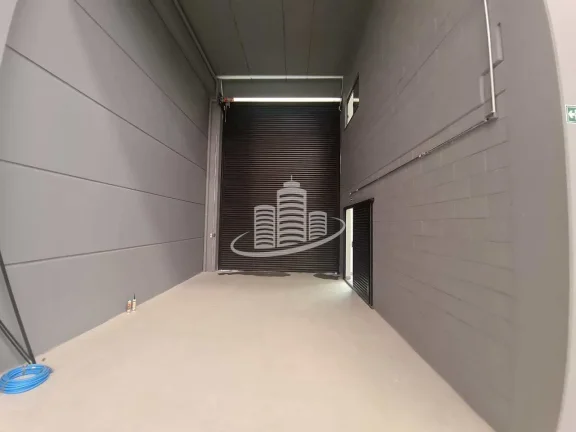 Imagem Galpão Industrial em Arujá

Condomínio Fechado

Área de terreno: 1.560 metros.

Área construíd...