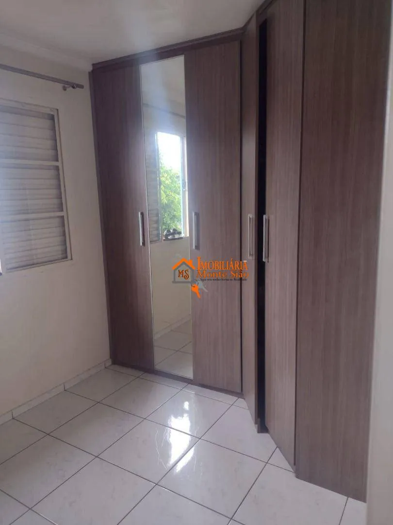 Imagem Apartamento Andar Superior no Condomínio Itapegê | 2 Dorms com Planejados | Lateral Livre | Portaria 24h | Jardim Ottawa