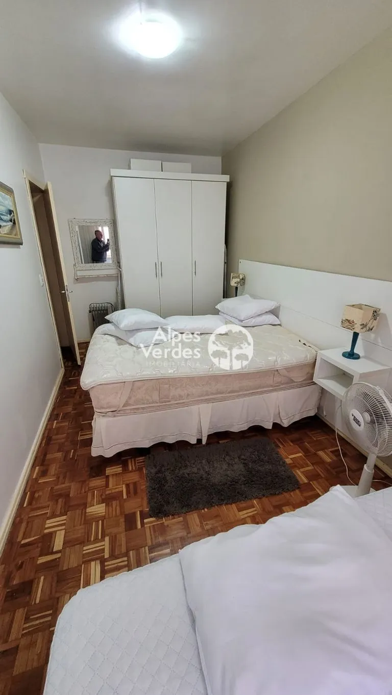 Imagem Vende-se Apartamento no Edifício Querência no Centro de Canela