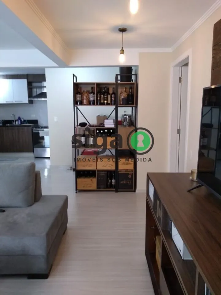 Imagem VENDE Apartamento em Moema com 2 suítes e duas Vagas