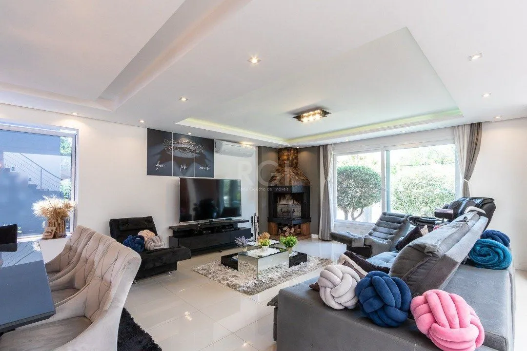 Imagem Casa para Venda - 420m², 3 dormitórios, sendo 3 suites, 8 vagas - Ipanema
