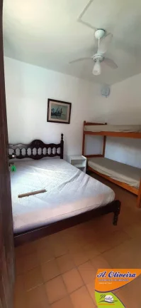 Imagem Casa -08 Dormitórios -Ótima localização próximo á praia (Terreno 986 metros )