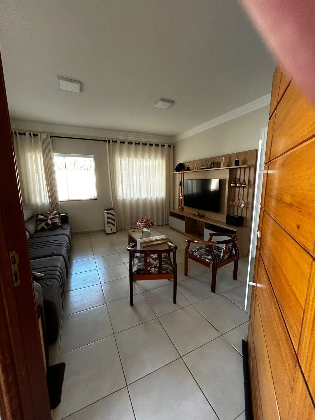 Imagem Casa de 310m² Localizada no Condomínio Residencial Parque Esplanada - Votorantim/SP!
