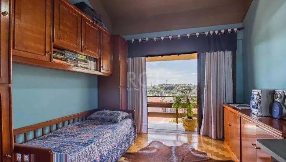 Imagem Casa para Venda - 294.4m², 4 dormitórios, sendo 2 suites, 2 vagas - Nonoai