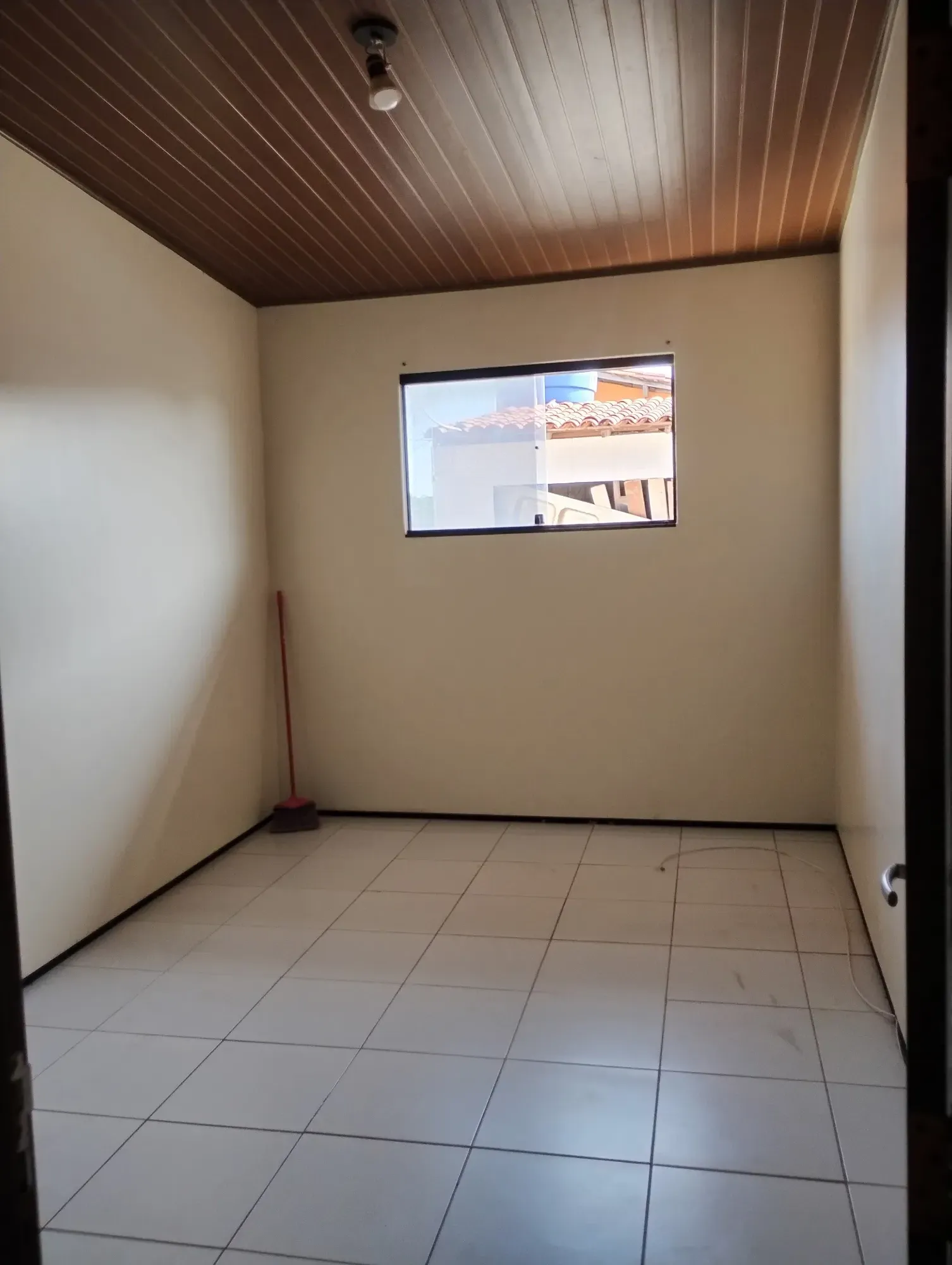 Imagem Sobrado com 4 Quartos para Alugar, 240 m² em Planalto Vinhais II - São Luís