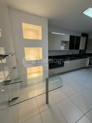 Imagem VENDE - BELA CASA DUPLEX NO BOSQUE DAS PALMEIRAS