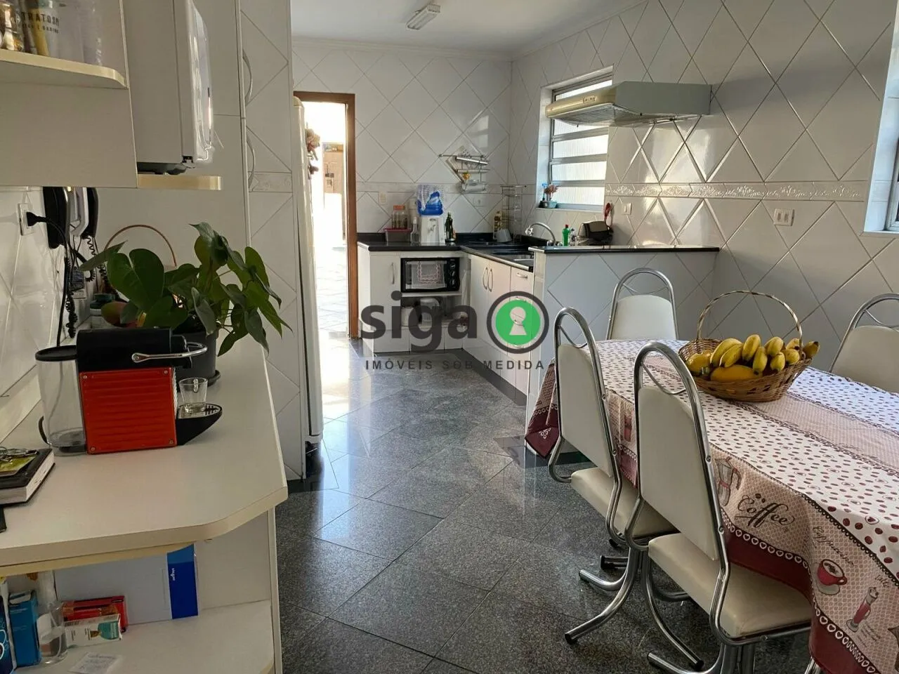 Imagem Sobrado para venda em Planalto Paulista de 216.00m² com 4 Quartos, 4 Suites e 8 Garagens