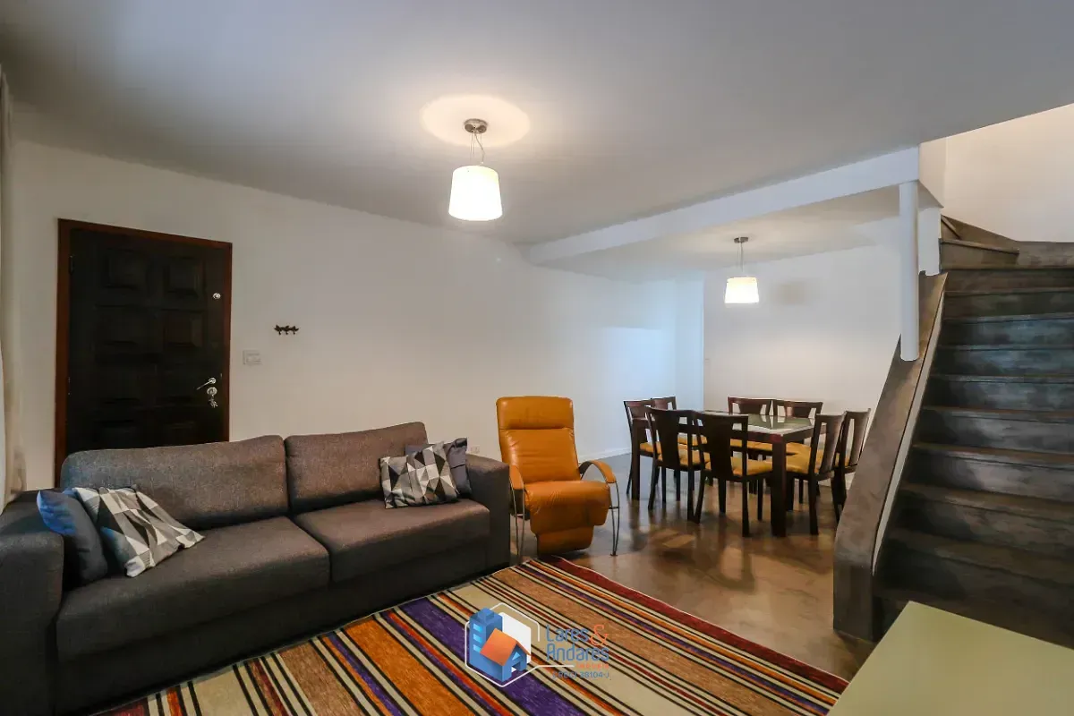 Imagem Sobrado para venda em Cidade Monções com 3 quartos, sendo 1 suíte, 178m²