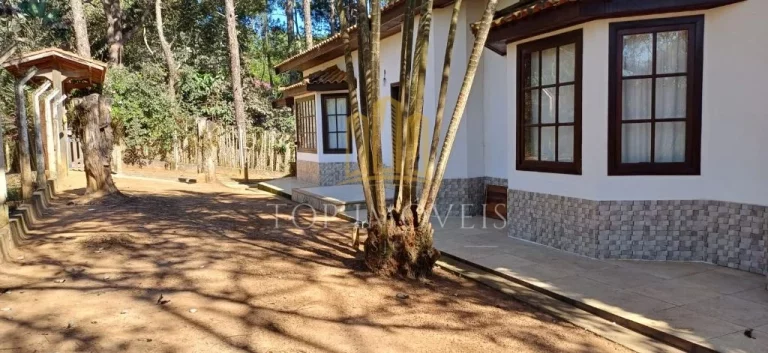 Imagem Belissima Chacara duas Casas 360m² de Construção 2600m² de Terreno Ótima Localização e Acabamento.