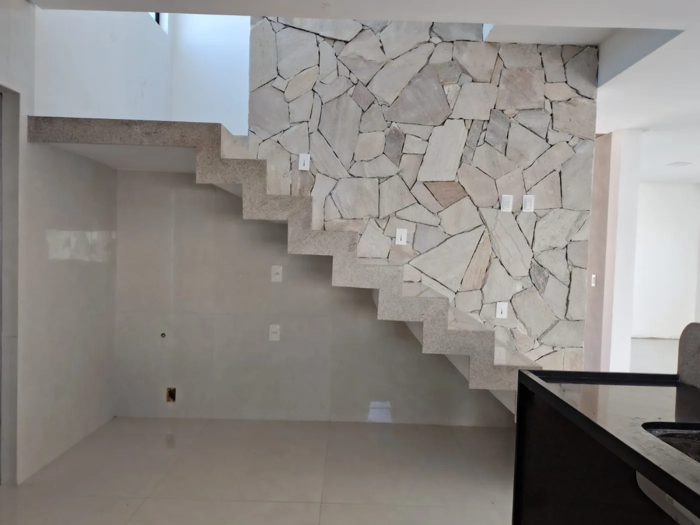 Casa em Condomínio para Venda em Marechal Deodoro, 3 dormitórios, 3 suítes, 4 banheiros, 2 vagas