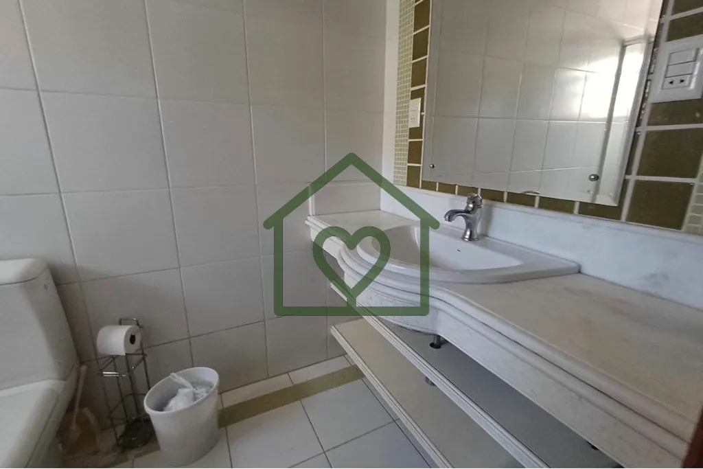 Imagem Desfrute do conforto e sofisticação com esta espetacular casa à venda no bairro Partenon, em Port...