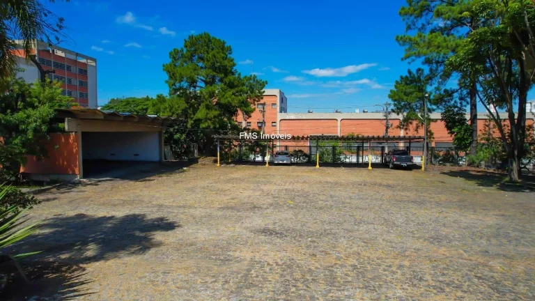 Imagem Galpão com 3565m2 na região de Jurubatuba - SP.