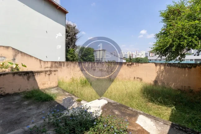 Imagem Imperdível! Casa à venda em São Paulo-SP, Bosque da Saúde: 3 quartos, 2 salas, 2 banheiros, 3 vagas de garagem, 240m².