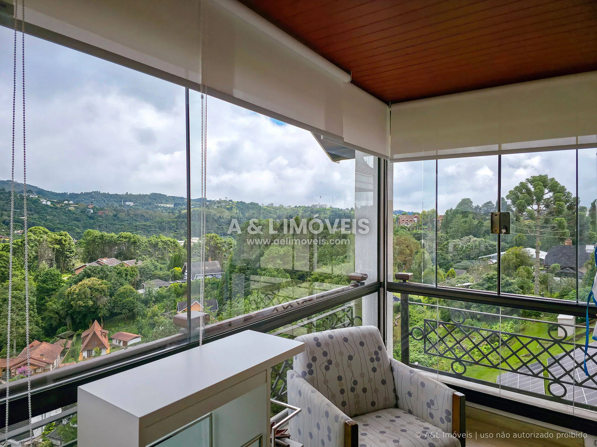 Imagem Flat Duplex Vila Everest | Campos do Jordão | 2 Suítes e Varandas