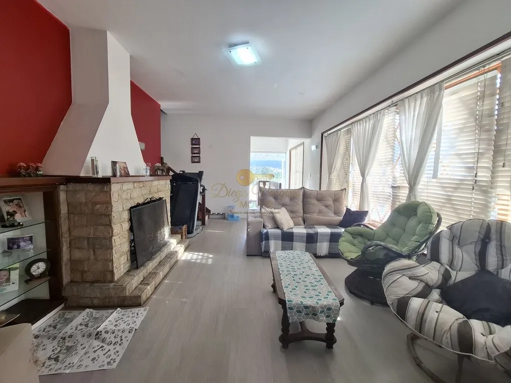 Imagem Casa para Venda em Teresópolis / RJ no bairro Várzea
