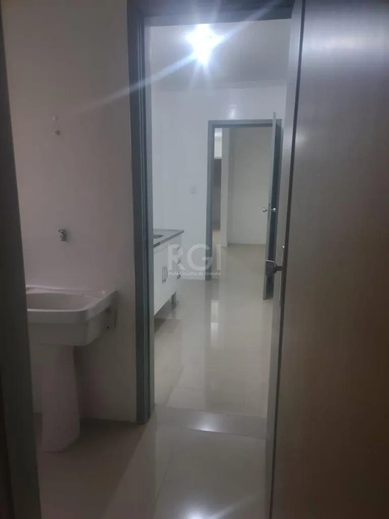 Imagem Apartamento - 73.19m², 3 Quartos, sendo 1 suites, Mont Serrat, Porto Alegre/RS