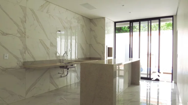 Imagem Casa com 3 dormitórios e piscina no Serra do Mimo - Barreiras-BA