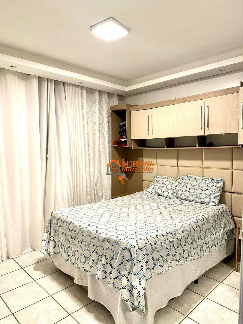 Imagem Apartamento com 2 dormitórios à venda, 52 m² por R$ 220.000,00 - Pimentas - Guarulhos/SP