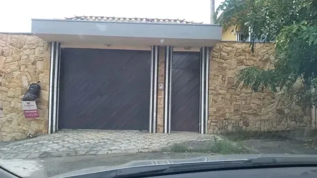 Imagem Casa à venda 6 Quartos, 6 Suites, 5 Vagas, 550M², Vila Jaboticabeira, Taubaté - SP