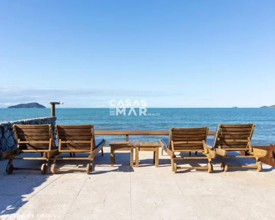 Imagem Casa Frente Mar para Temporada em Armação dos Búzios / RJ no bairro Rasa
