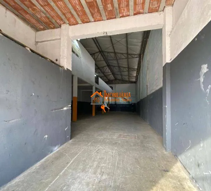 Imagem Galpão, 530 m² - venda por R$ 1.010.000,00 ou aluguel por R$ 11.500,00/mês - Cidade Aracilia - Guarulhos/SP