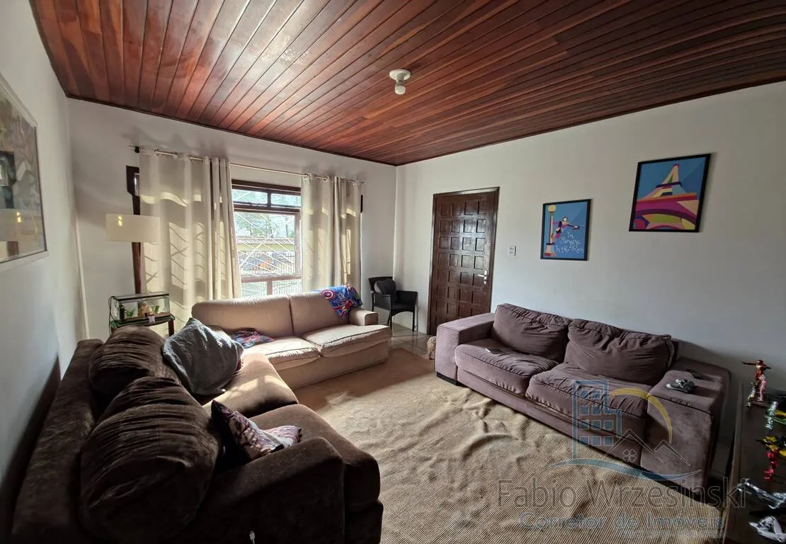 Imagem Casa averbada no Itaum com 4 dormitórios