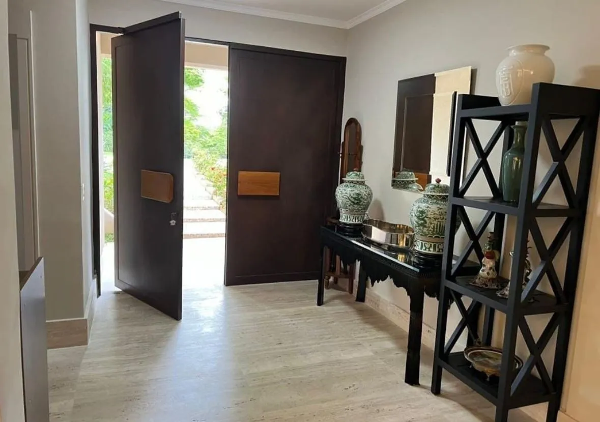 Imagem Casa à venda no Alphaville 01 em Barueri, 4 suítes, 524 m², piscina, rooftop, mobiliada e terreno de 572 m²