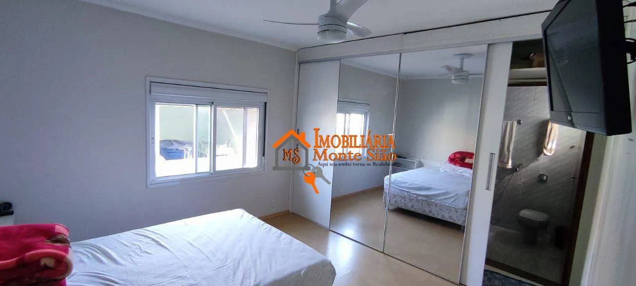Imagem Sobrado com 3 dormitórios à venda, 280 m² por R$ 850.000,00 - Vila Augusta - Guarulhos/SP