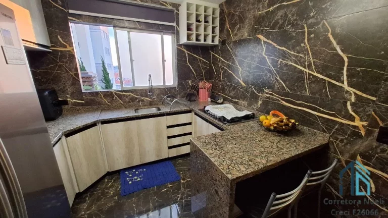 Imagem Triplex com piscina padrão, em região privilegiada, 900mtrs parque BACACHERI em Curitiba PR