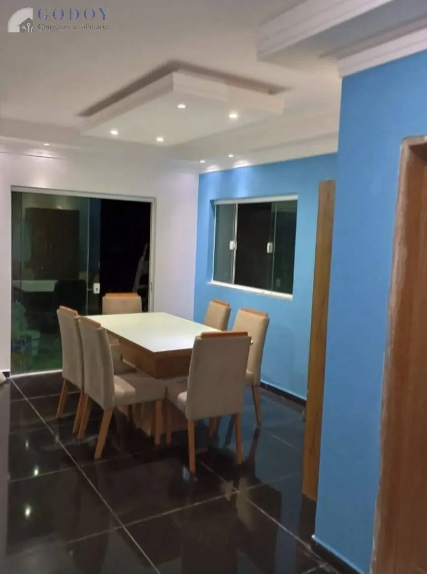 Imagem Casa Ampla com 3 Dormitórios e Excelente Área Externa