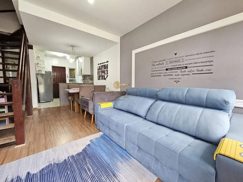 Imagem Casa em Condomínio para Venda em Teresópolis / RJ no bairro Parque do Imbui