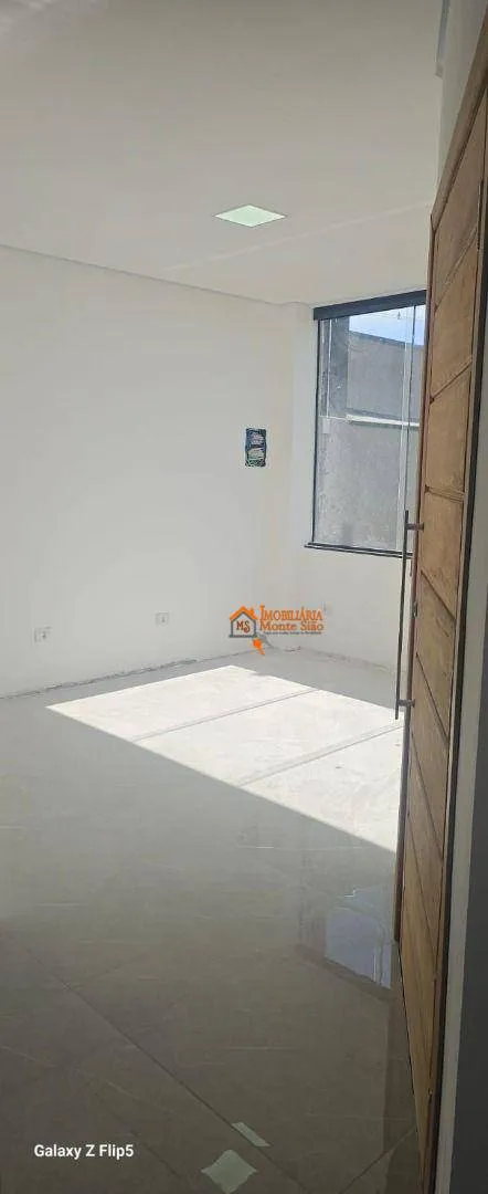 Imagem Sobrado com 3 dormitórios à venda, 112 m² por R$ 845.000,00 - Terra Preta - Mairiporã/SP