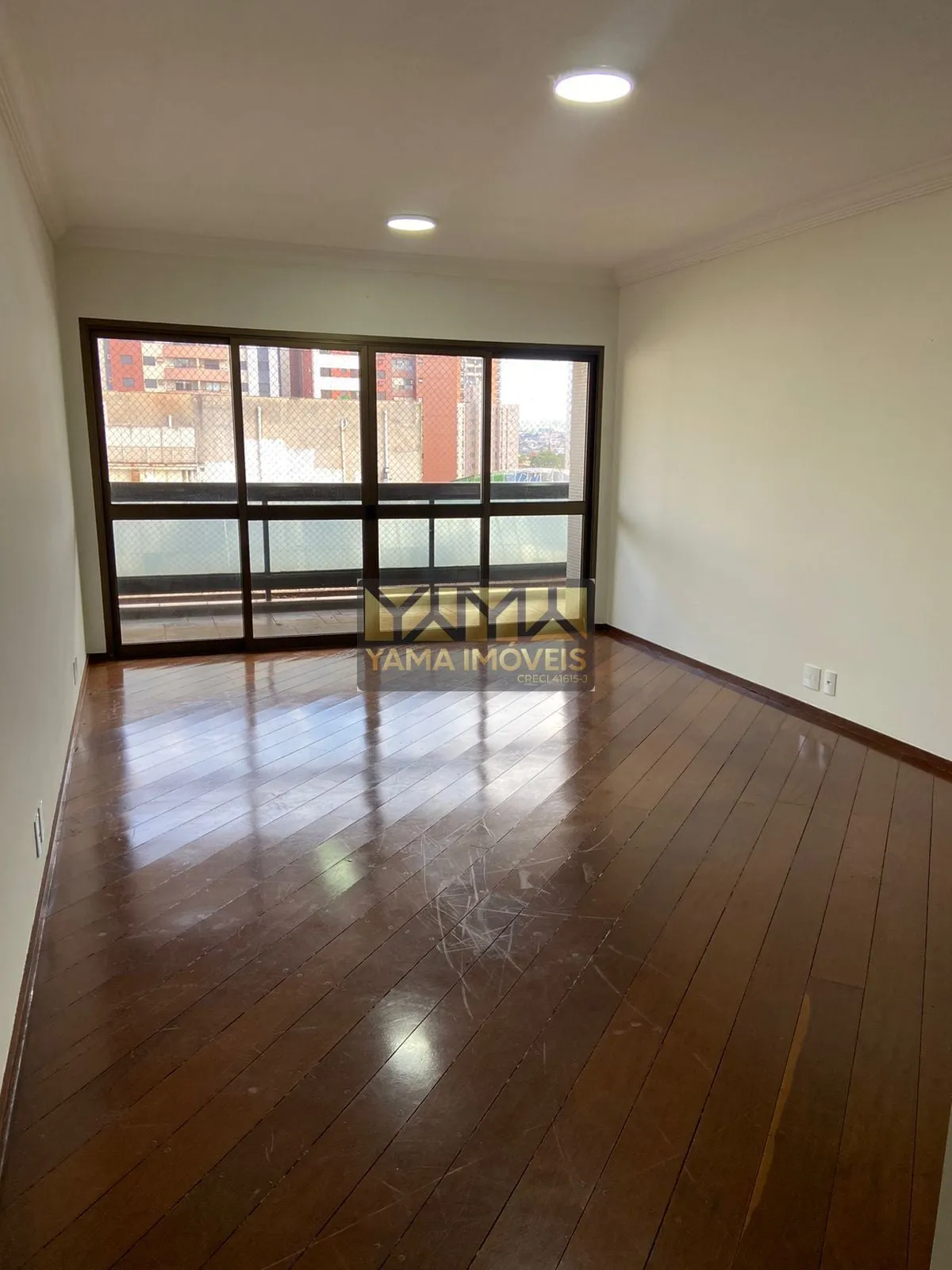 Imagem Edifício Araruama - Apartamento de 3 dormitórios (1 suíte) com 212 m² no 11º andar - Centro, Ribeirão Preto