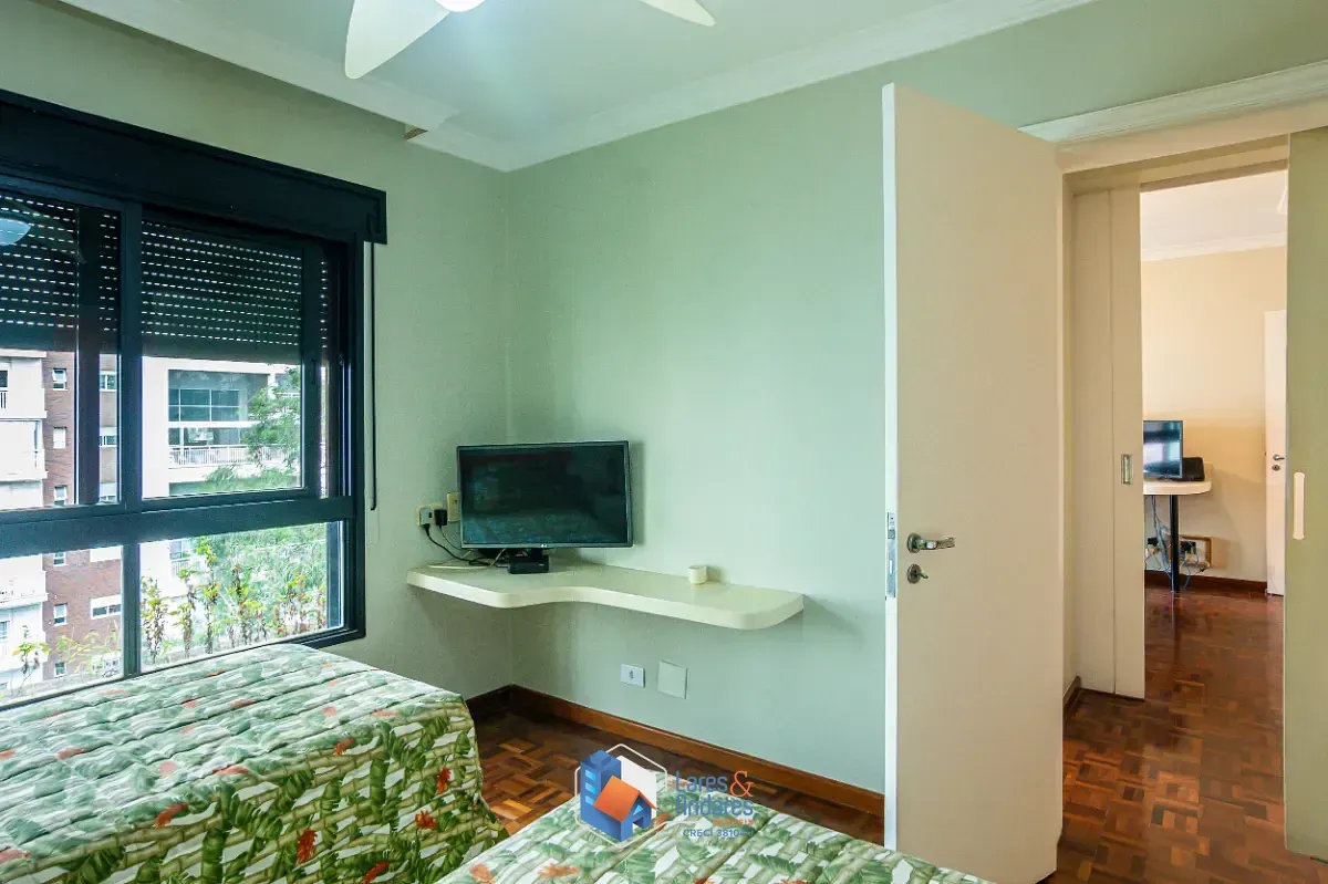 Imagem Cobertura para venda em Vila Suzana com 4 quartos, sendo 2 suítes, 429m²
