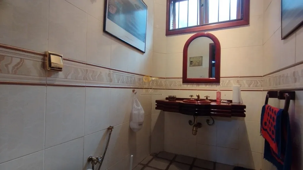 Imagem Casa em Condomínio para Venda em Teresópolis / RJ no bairro Green Valley