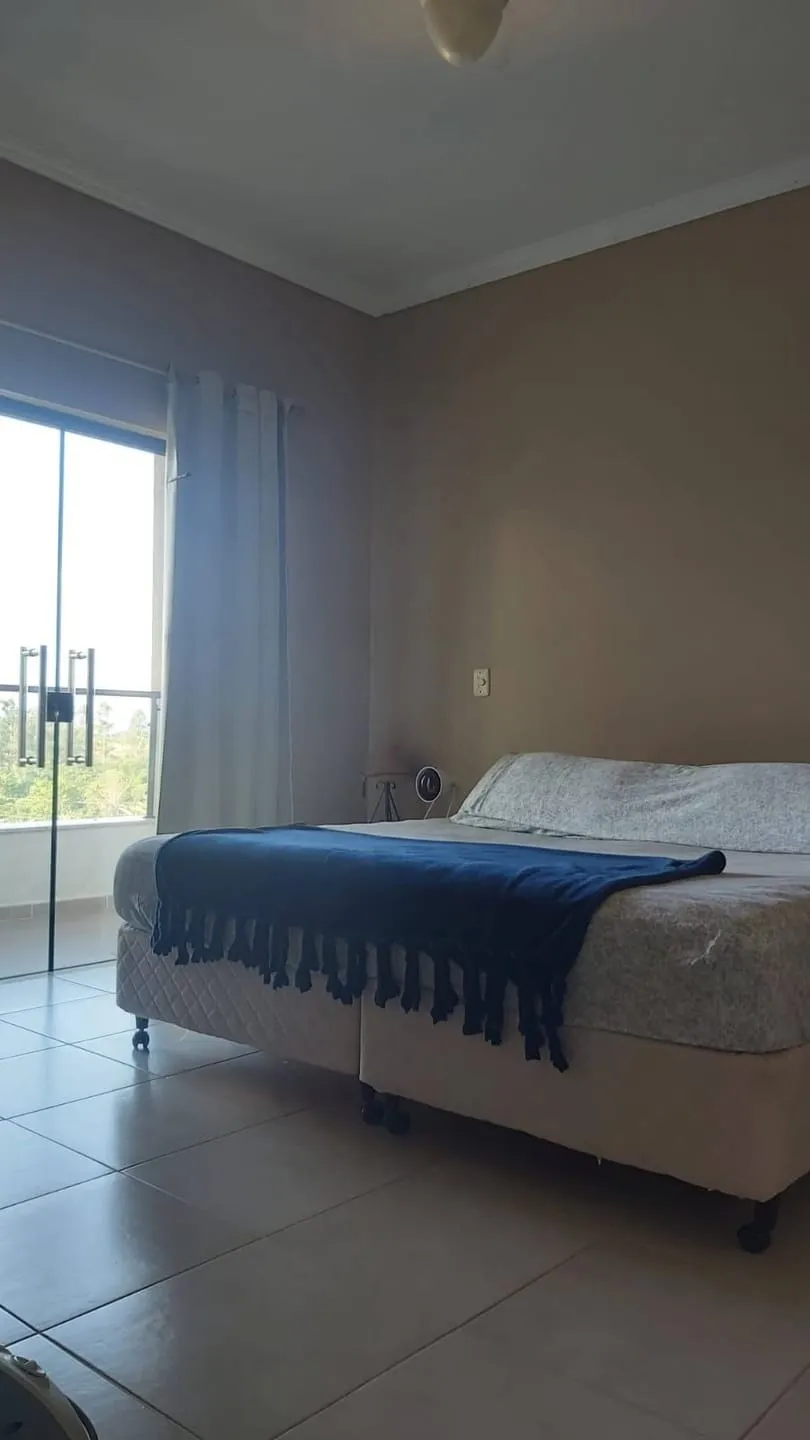 Imagem Casa à venda 3 Quartos, 3 Suites, 4 Vagas, 1078M², Abaete, Taubaté - SP | Reserva Altos do Cataguá