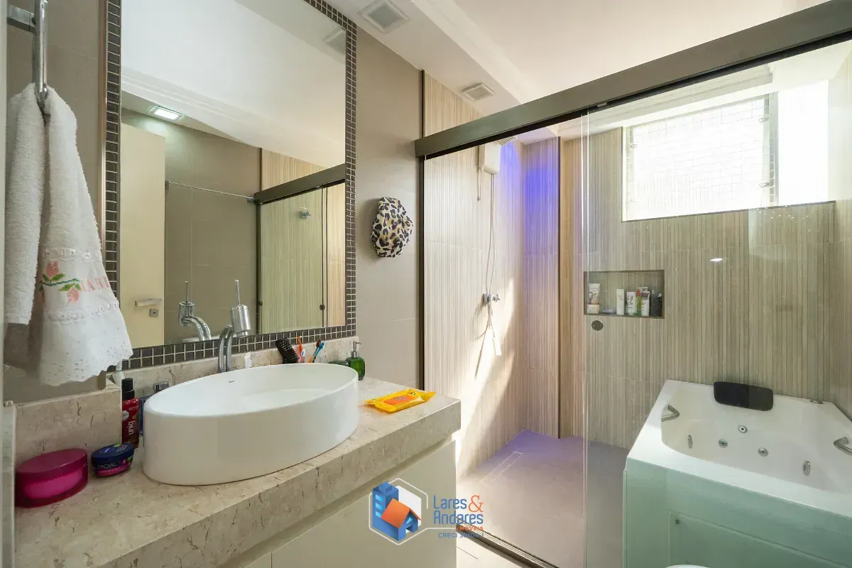 Imagem Apartamento para venda em Aclimação com 3 quartos, sendo 1 suíte, 171m²