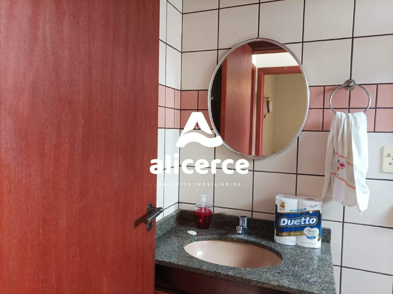 Imagem Casa à venda l 4 quartos, 1 suíte l 286m² l Tapera - Florianópolis/SC
