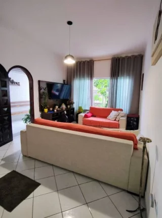 Imagem Casa com 4 dormitórios à venda, 180 m² por R$ 650.000,00 - Tupi - Praia Grande/SP