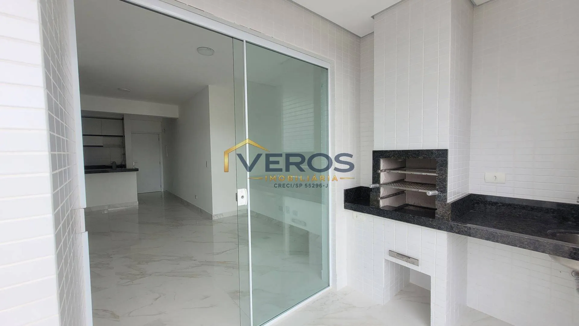 Imagem Apartamento a venda 500 metros da praia no Indaiá Caraguatatuba