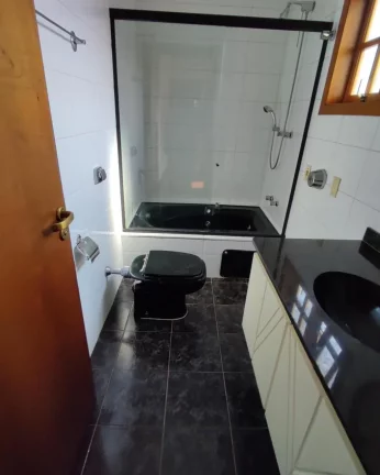 Imagem Lindo sobrado , com 3 suites 8vagas 5vagas hidromassagem FL55