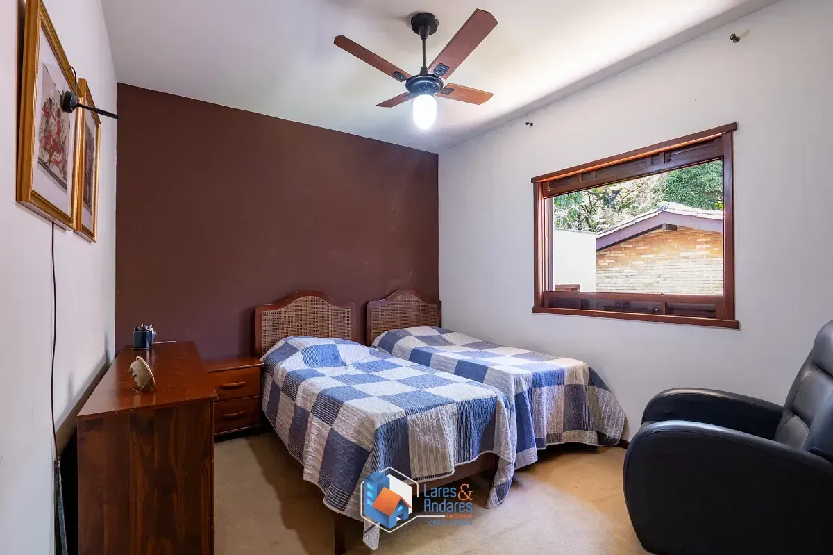 Imagem Casa para venda em Jardim Guedala com 4 quartos, sendo 2 suítes, 483m²
